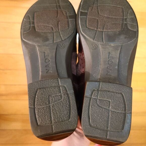 Naot Rivotra Booties Burgundy Size 36 - Picture 5 of 6